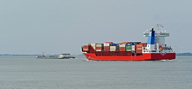 shipping container ship